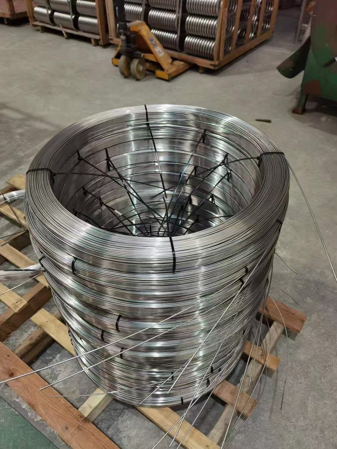 Custom stainless steel tubes for HVAC heat exchangers, condensers, evaporators, and heat pumps